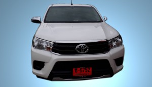 Double Cab Toyata Hilux Revo front